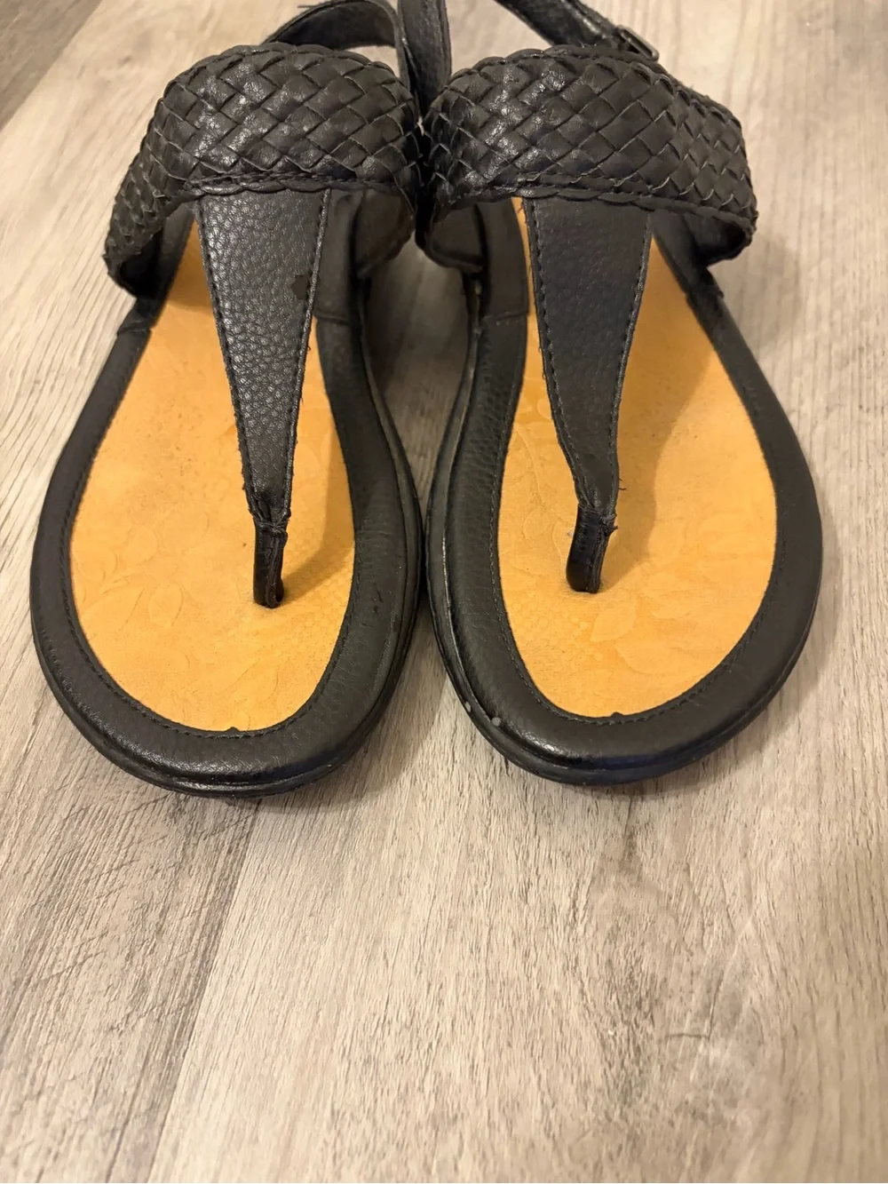 B.O.C Black Woven Thong Sandals Size 7